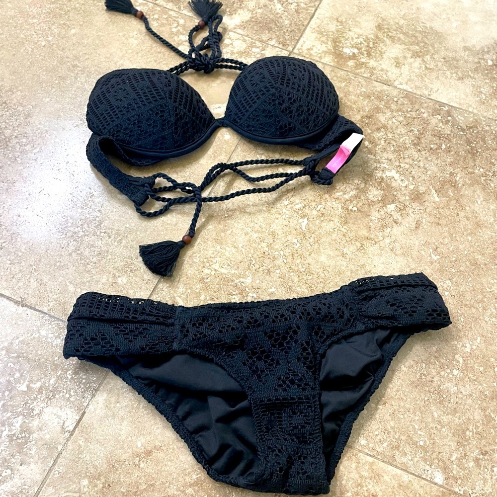 Victoria’s Secret knockout bikini NWOT